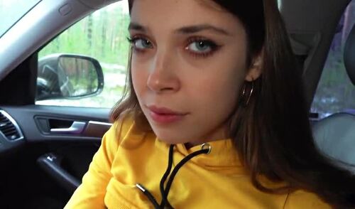 Сорвал джек-пот, когда нарвался на развратную русскую малышку в лесу